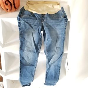 A. Glow Maternity Jeggings Size 6 Like New